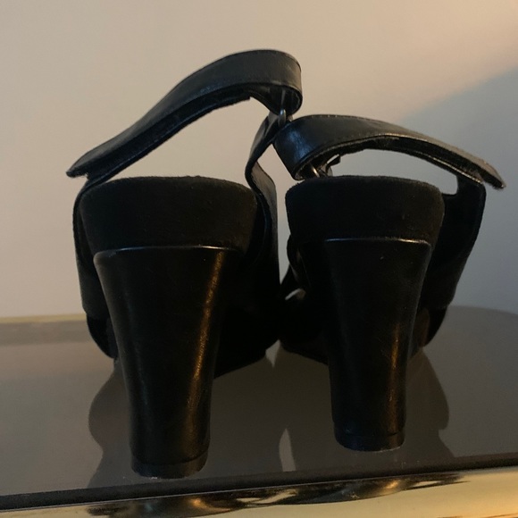 Women’s Wedges - Picture 3 of 5